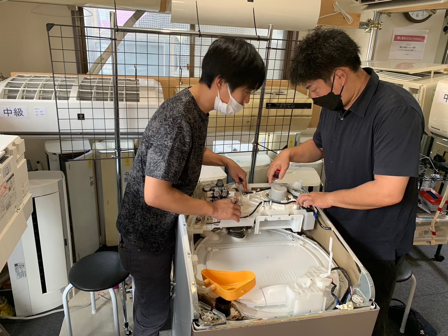 東京葛西研修所開催された、縦型洗濯機分解研修