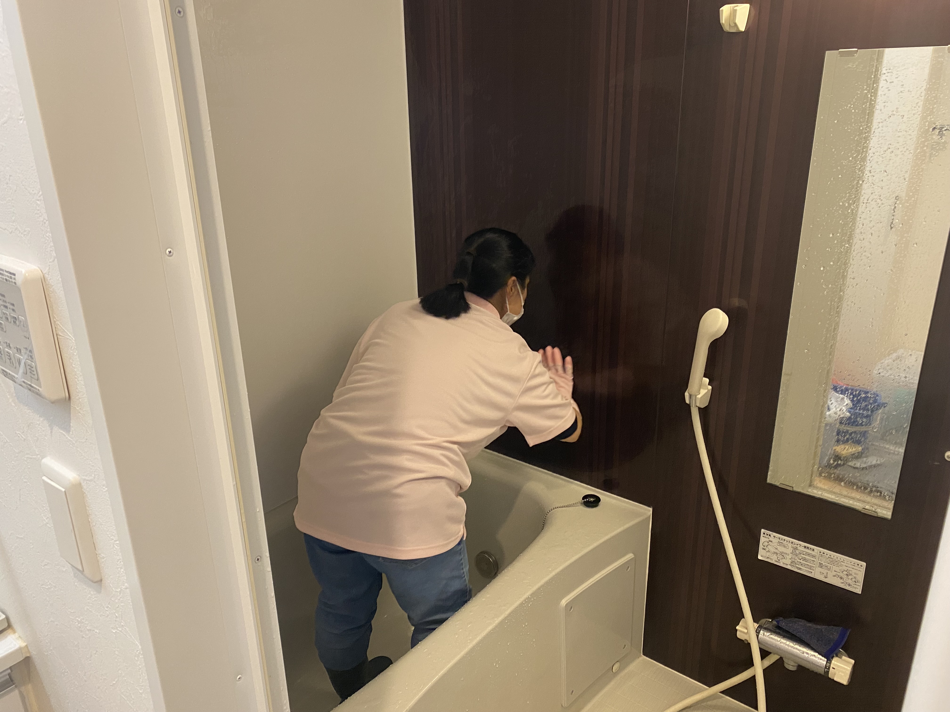 �����Ŋw�Ԑ����N���[�j���O�Z�����C�b����Ŗ���Ȃ����f�ƒi���𐮗�����